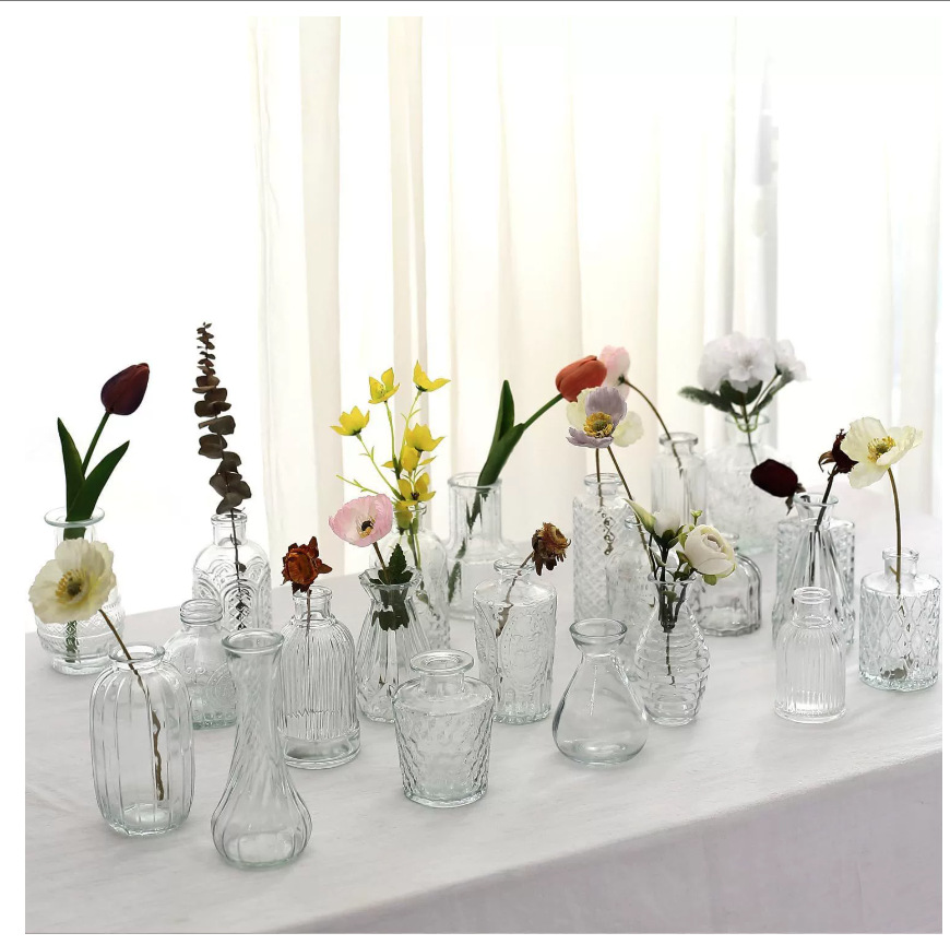 Transparent glass vases for decorating dining tables, home