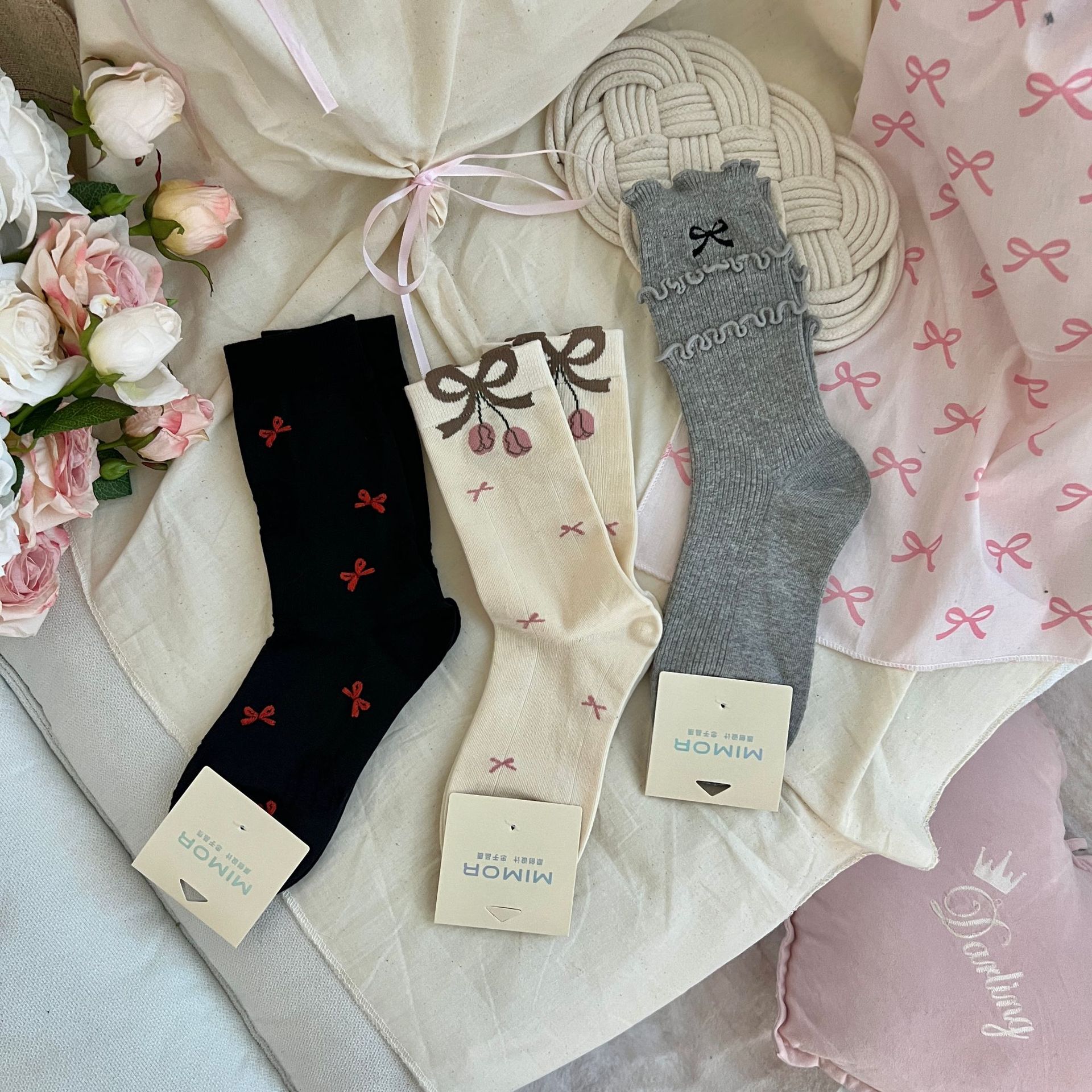 木耳邊刺繡蝴蝶結襪子女韓版ins潮襪日系學院風堆堆襪少女可愛襪