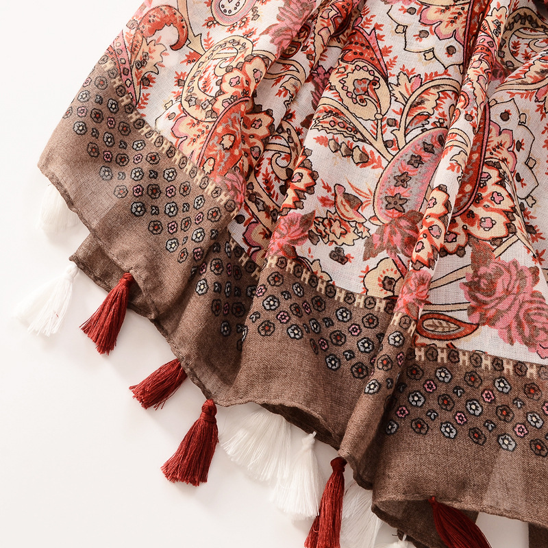 Las exportaciones transfronterizas de algodón y lino sienten bufanda caqui anacardo impresión foto de viaje decoración protector solar chal Toalla de playa