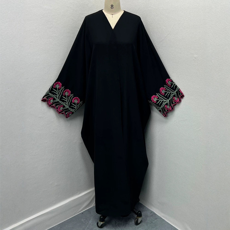 F449 Embroidered Women's Loose Plus Size Fashionable Outerwear Embroidered Loose Dress Manufacturer In Stock F449