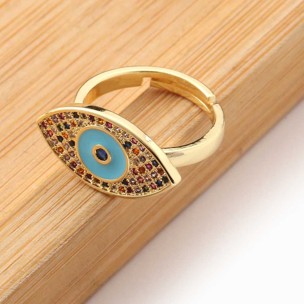 Fashion Diamond-encrusted Copper-plated 18k Gold Colored Zircon Evil Eye Ring display picture 3