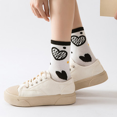 New trendy socks for autumn and winter girls mid-length cotton soft cartoon minimalist black and white combination socks is hip hop Harajuku women's socks