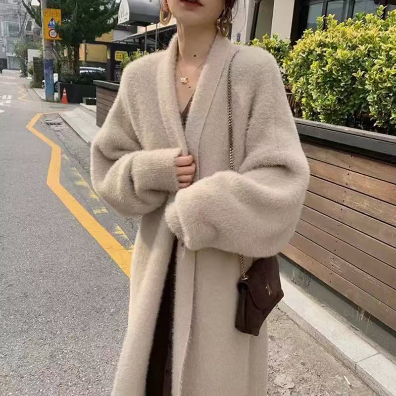 가을 겨울 여성을 위한 모조 밍크 벨벳 니트 가디건 새로운 다용도 무릎 길이의 긴 겉옷 루즈한 게으른 스타일 스웨터 재킷