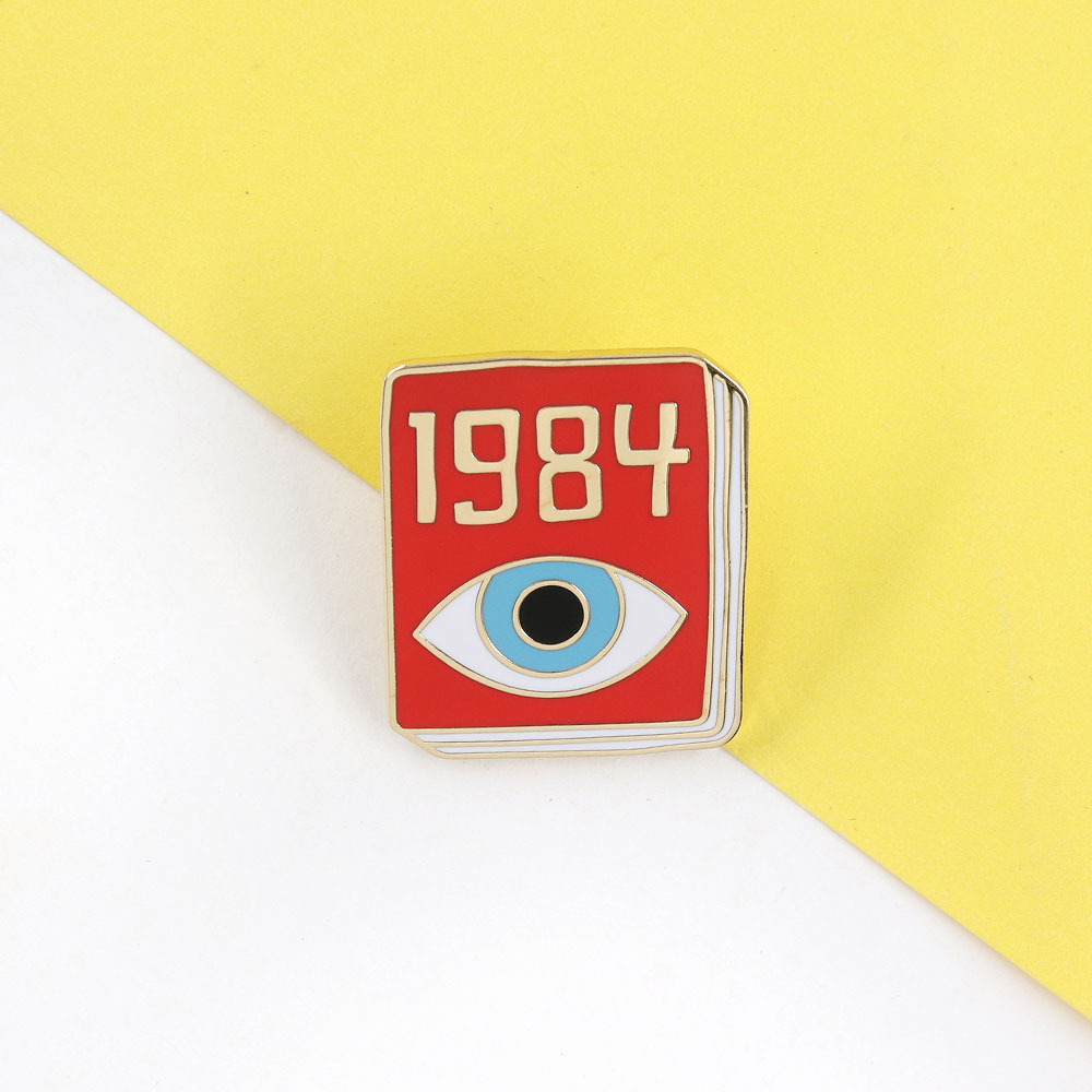 1984 년 소설 영감을받은 브로치 금속 배지 패션 배낭 핀 및 의류 액세서리