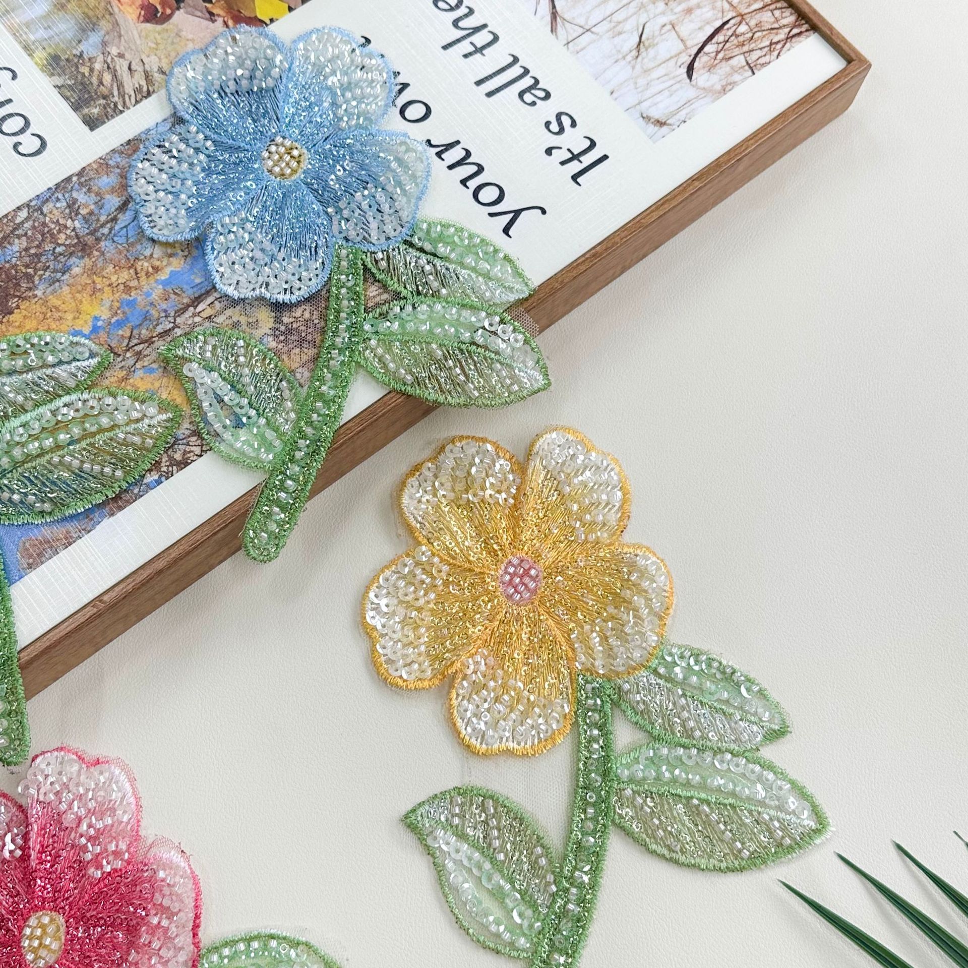 Malla, flores, flores, tela, pegatinas, cuentas, apliques, decoración, camisa, vestido, equipaje, accesorios de bordado frescos pequeños
