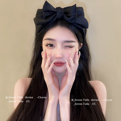 Black bow hair tie for women, high-end, trendy, face-fitting headband, minimalist, high forehead hair accessory, new design for 2022