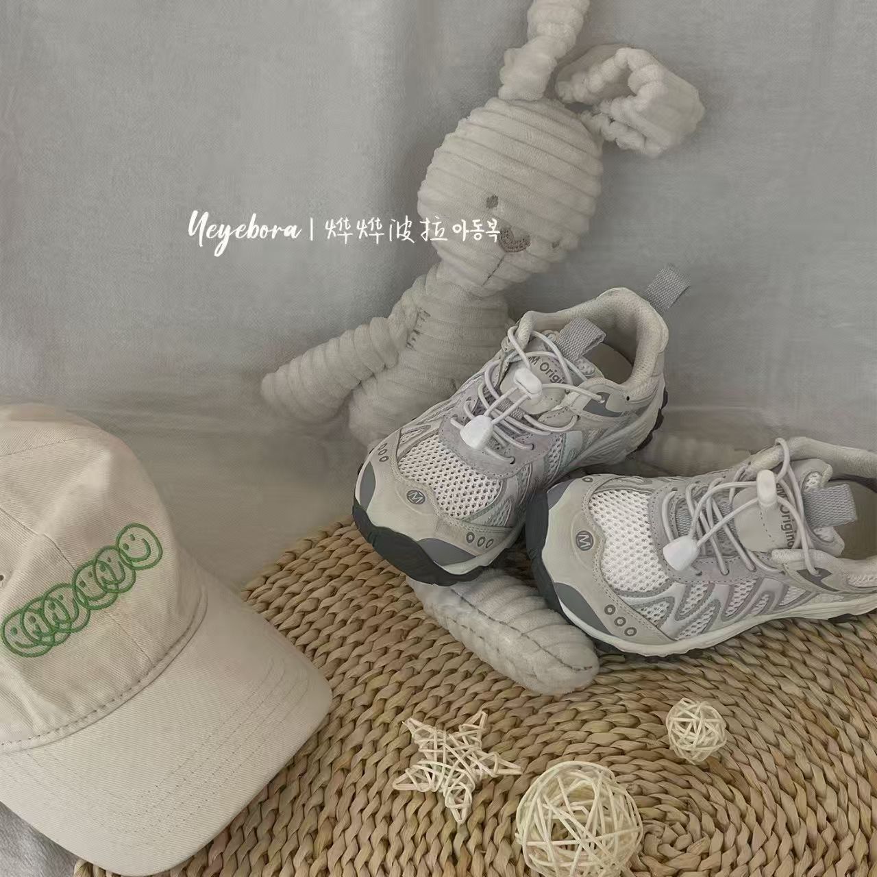Zapatos infantiles de primavera y otoño 2026 nuevos zapatos de papá suaves para niñas zapatos deportivos casuales para niños zapatos de montaña al aire libre