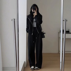 早秋装2025新款茶系穿搭一整套大码女装今年流行盐系卫衣两件套装