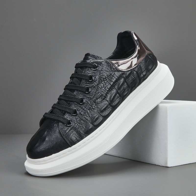 First-Layer Cowhide Embossed Small Black Shoes, Crocodile Pattern Cowhide Leather Shoes, Foam Soles, Lightweight Sports and Leisure Genuine Leather Sneakers for Men
