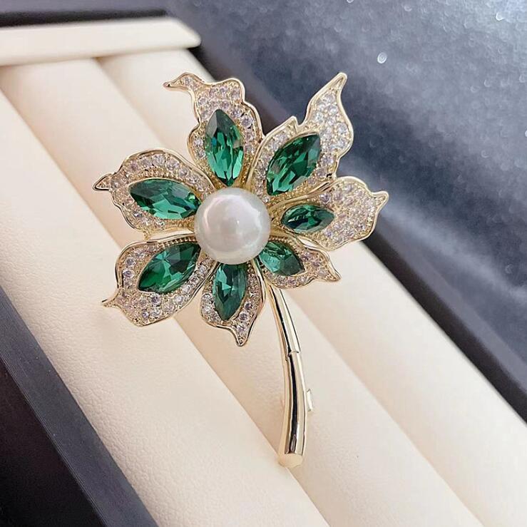 Coconut Tree Brooch, High-End Women's Elegant, Luxurious Corsage, Suit Coat Pin, Versatile, Exquisite and Bright Accessory