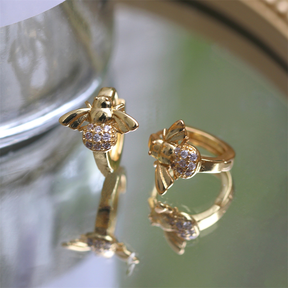 Fashion Copper Plated 18k Gold Micro-inlaid Zircon Bee Earrings Female display picture 4