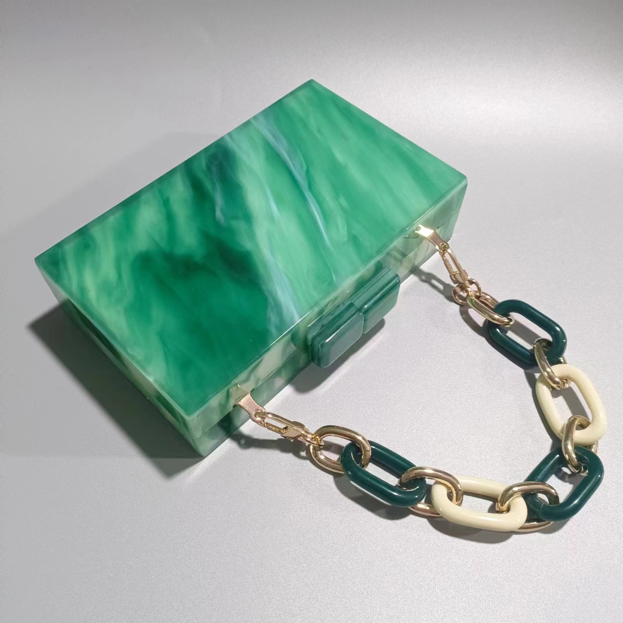 Elegante borsa da sera in acrilico da donna con tracolla a catena - Pochette chic per feste, matrimoni e serate fuori, borsa a tracolla, pochette da banchetto, borsa a catena_voghion.com