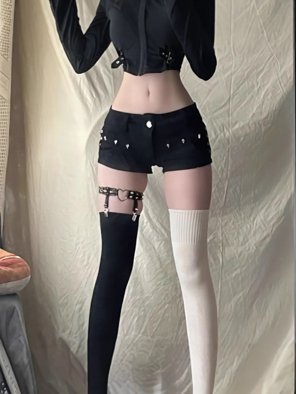 ネットセレブホットガールリベットデニムショートパンツ女性の夏の新しいローウエスト弾性y2kセクシーなヒップカバーアラインメントホットパンツ|undefined