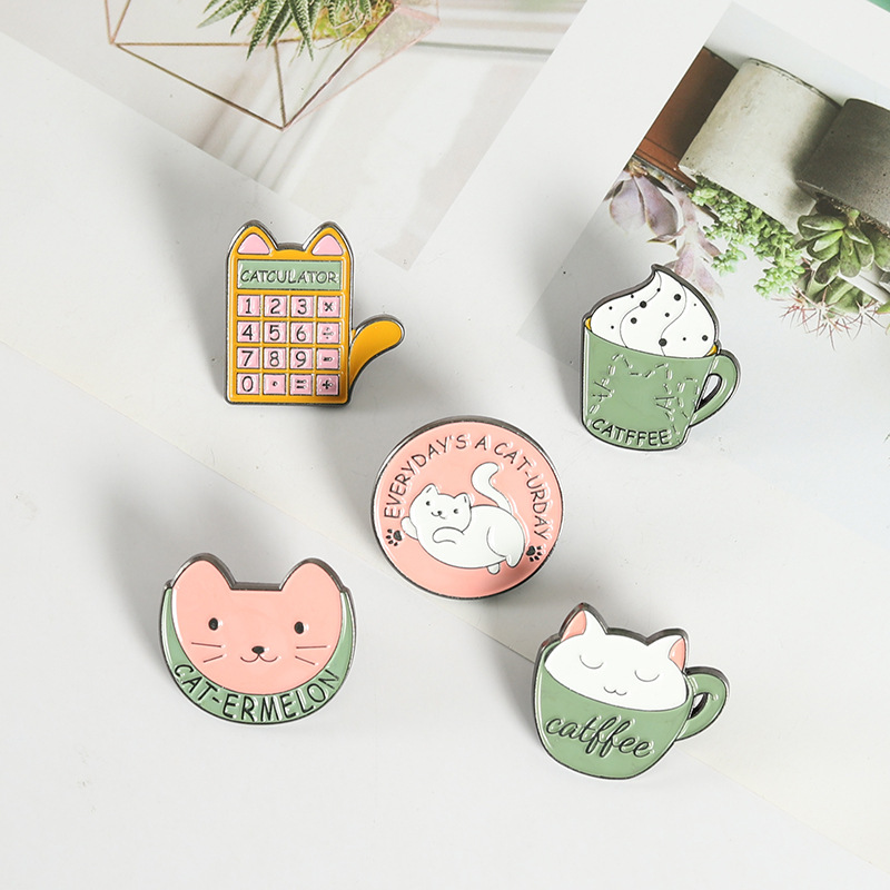 Cartoon Pattern Unisex Gender Cute Pin Cartoon Alloy Stoving Varnish Metal Unisex Brooches