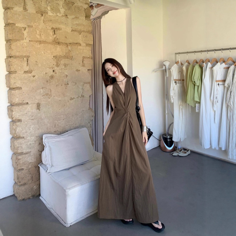 Elegant Brown Twist Sleeveless Vest Dress for Women, Summer Design Long Dress with V-Neck, Waist-Cinching Slimming A-Line Dress