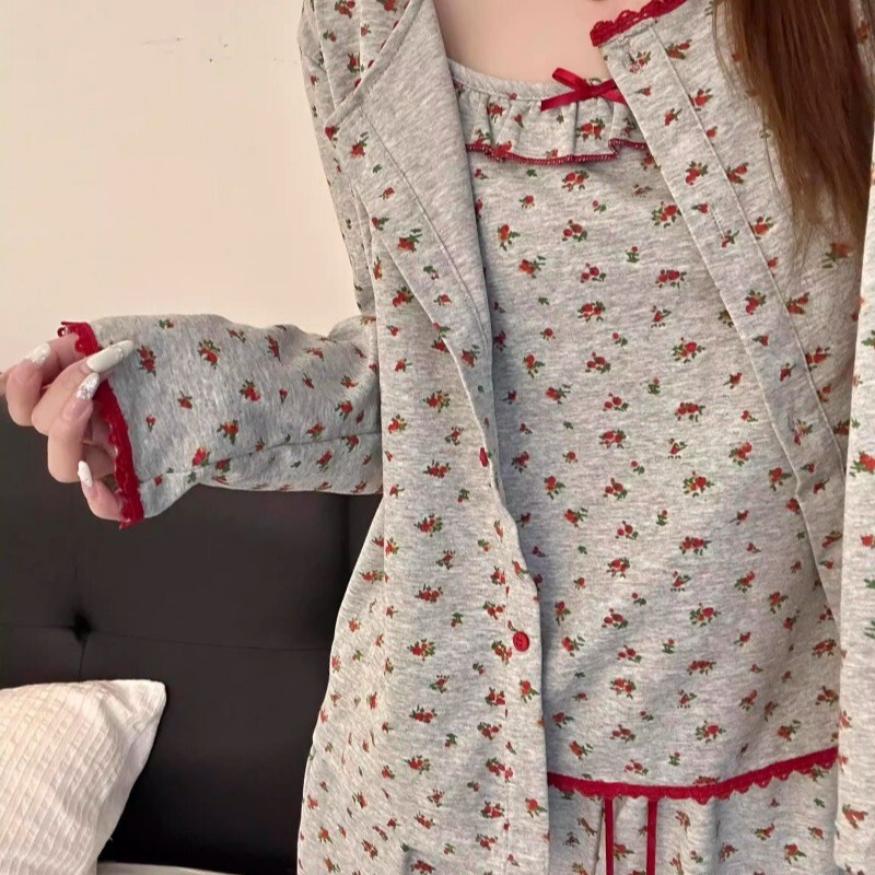Floral Three-Piece Set 2026 Spring and Autumn New Long-Sleeved Long-Pants Pajamas for Women, Sweet and Stylish, Can Be Worn Outside, Home Wear Set Floral Three-Piece Set 2026 Spring and Autumn New Long-Sleeved Long-Pants Pajamas for Women, Sweet and Stylish, Can Be Worn Outside, Home Wear Set