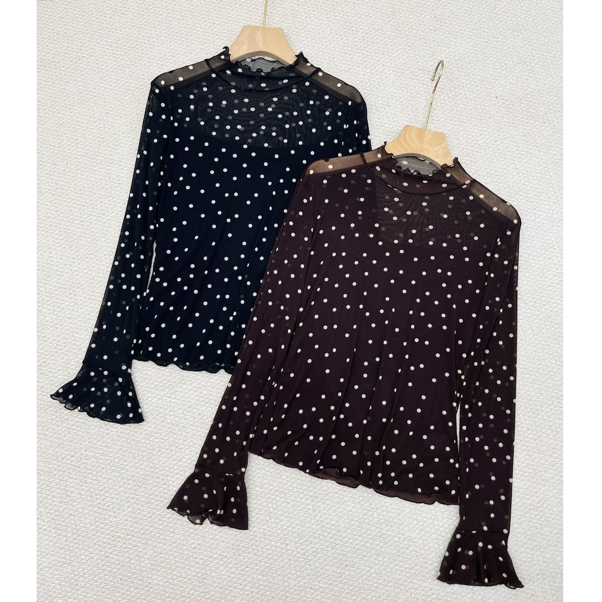 深圳南油复古港风波点网纱荷叶边喇叭袖微透双层舒适百搭打底上衣