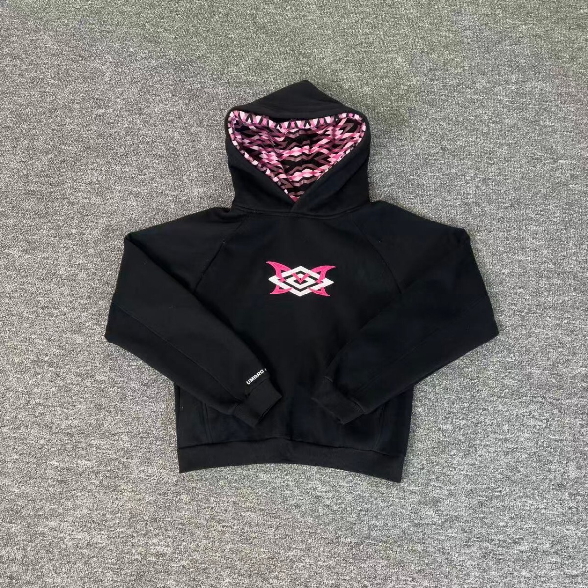 Mertra x Umbro Warm Up Hooded Sweater Black Pink