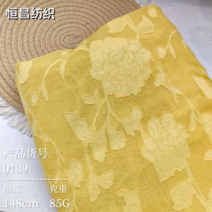 ���wСĵ��ѩ���������Ϸ��b���� �羳Ů�b�������ϬF؛