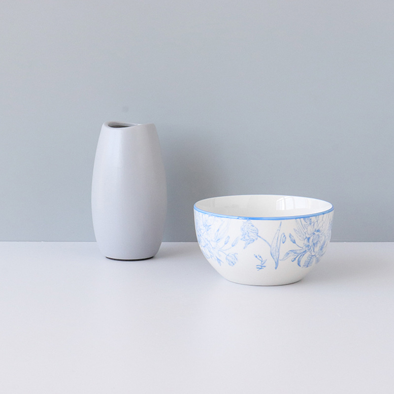 中式青花瓷风格蓝色花卉印花釉下彩圆口面碗5.25英寸碗微波炉适用