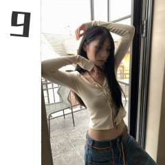 [9hour]高级感别致针织衫女 2025秋季长袖外搭正肩上衣女c250541