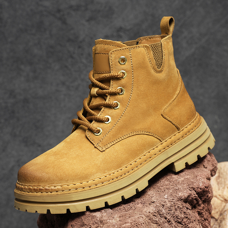 2025 otoño y invierno nuevo estilo casual botas Martin de piel de cerdo de vello de moda para hombres botas de moda para hombres botas de amarillo