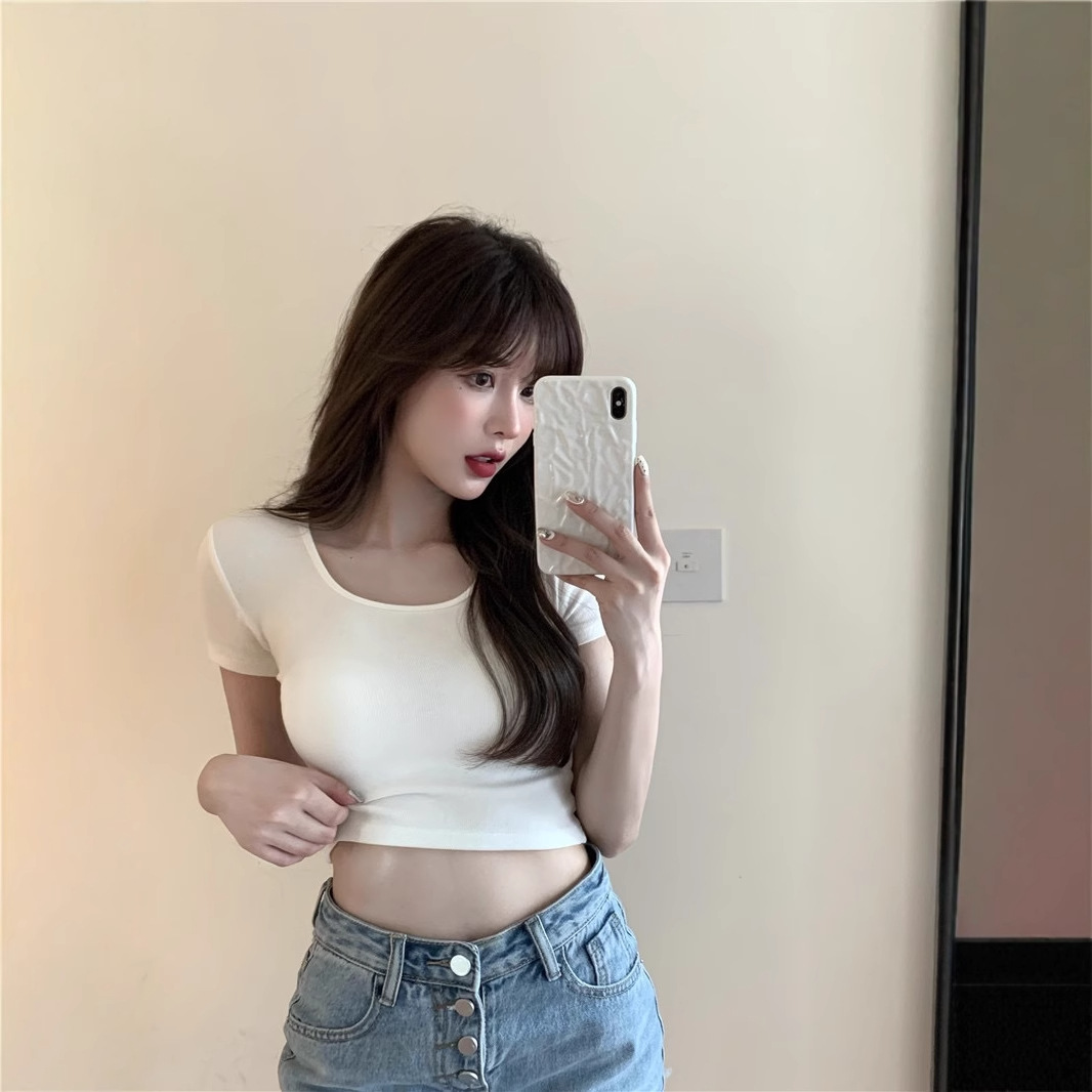 Camiseta de verano para mujer, top corto ajustado a la moda, estilo Pure Desire, top de manga corta ajustado dulce y picante para estudiantes, nuevo modelo 2026.