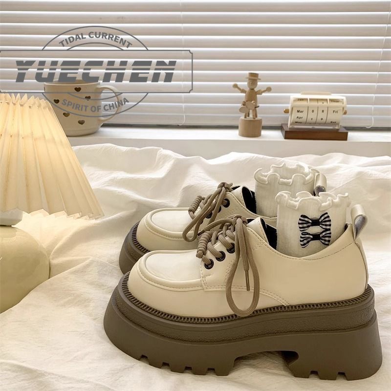 Red éxito explosivo cabeza redonda zapatos de cuero para mujeres 2023 nuevo tacones gruesos temperamento de fondo grueso japonesas jk mary zhen zapatos para niños