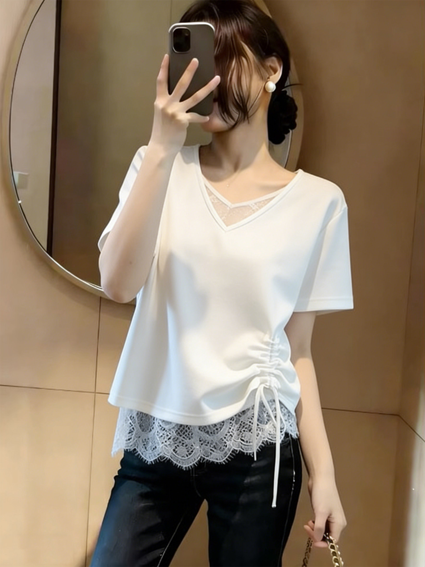 Áo thun nữ cổ tròn tay ngắn phối ren cổ điển Pháp, thiết kế dây rút eo — màu đen chi tiết 2