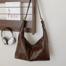 2023ins韩版高级质感腋下女包单肩新款仿皮系列小众复古包包时尚