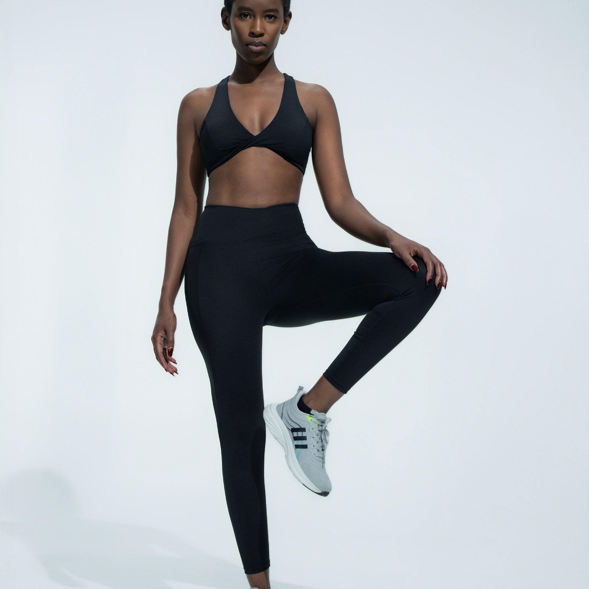 Cross-border ins nueva sensación de desnudez ropa interior deportiva casual para mujeres sujetadores de yoga ajustados y rápidos para correr ropa de fitness