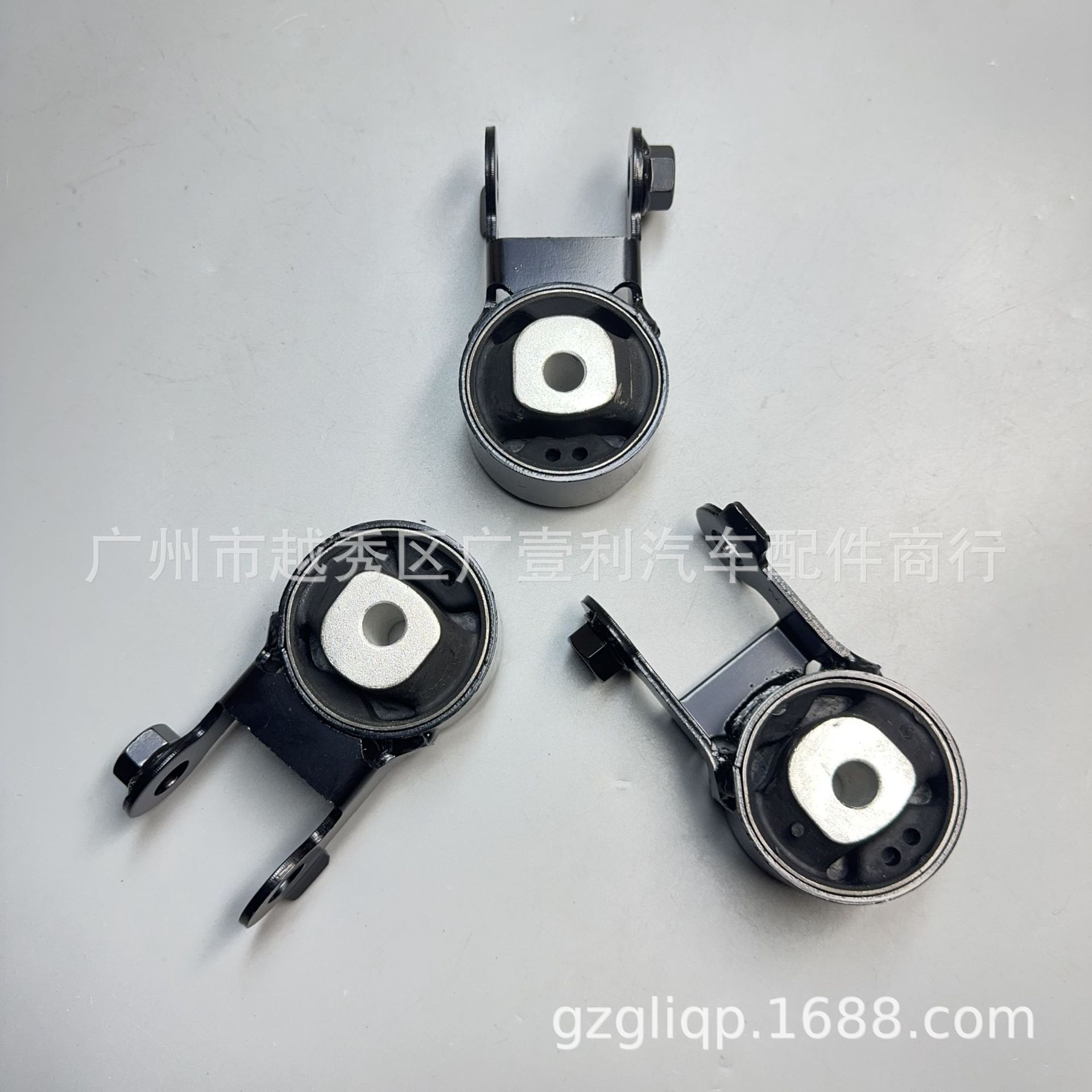 Applicable 12363-0M050 12363-21060 12363-0M020 yaris NCP90 upper right foot glue