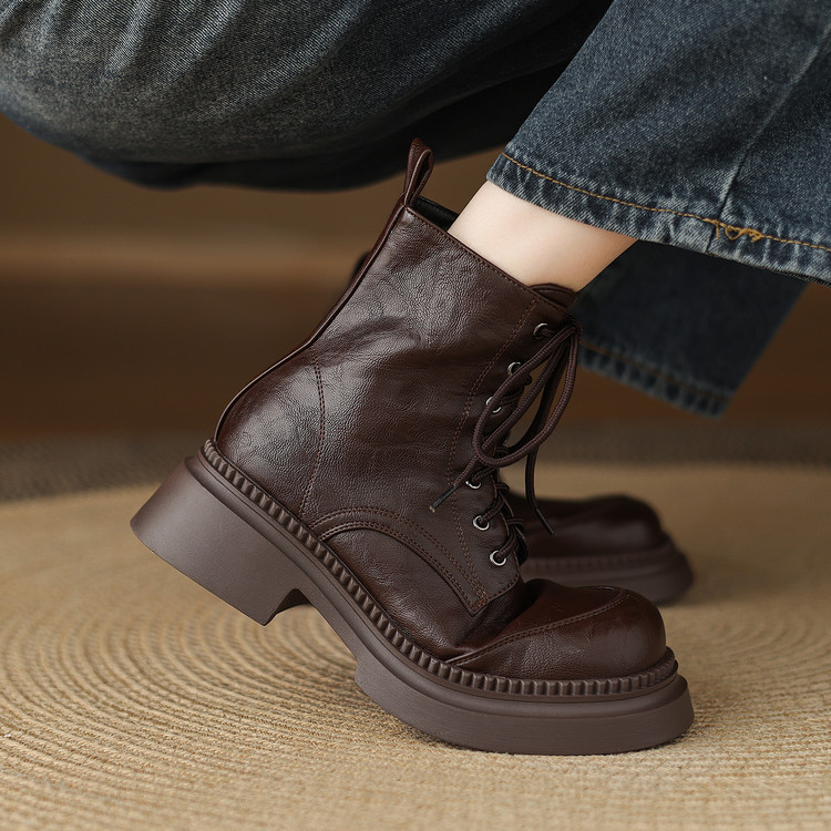 Very Stylish~ New 5.5cm Thick-Soled Lace-Up Martin Boots for Women, Versatile Autumn and Winter Single Boots, British Style Fleece-Lined Short Boots, Large Size