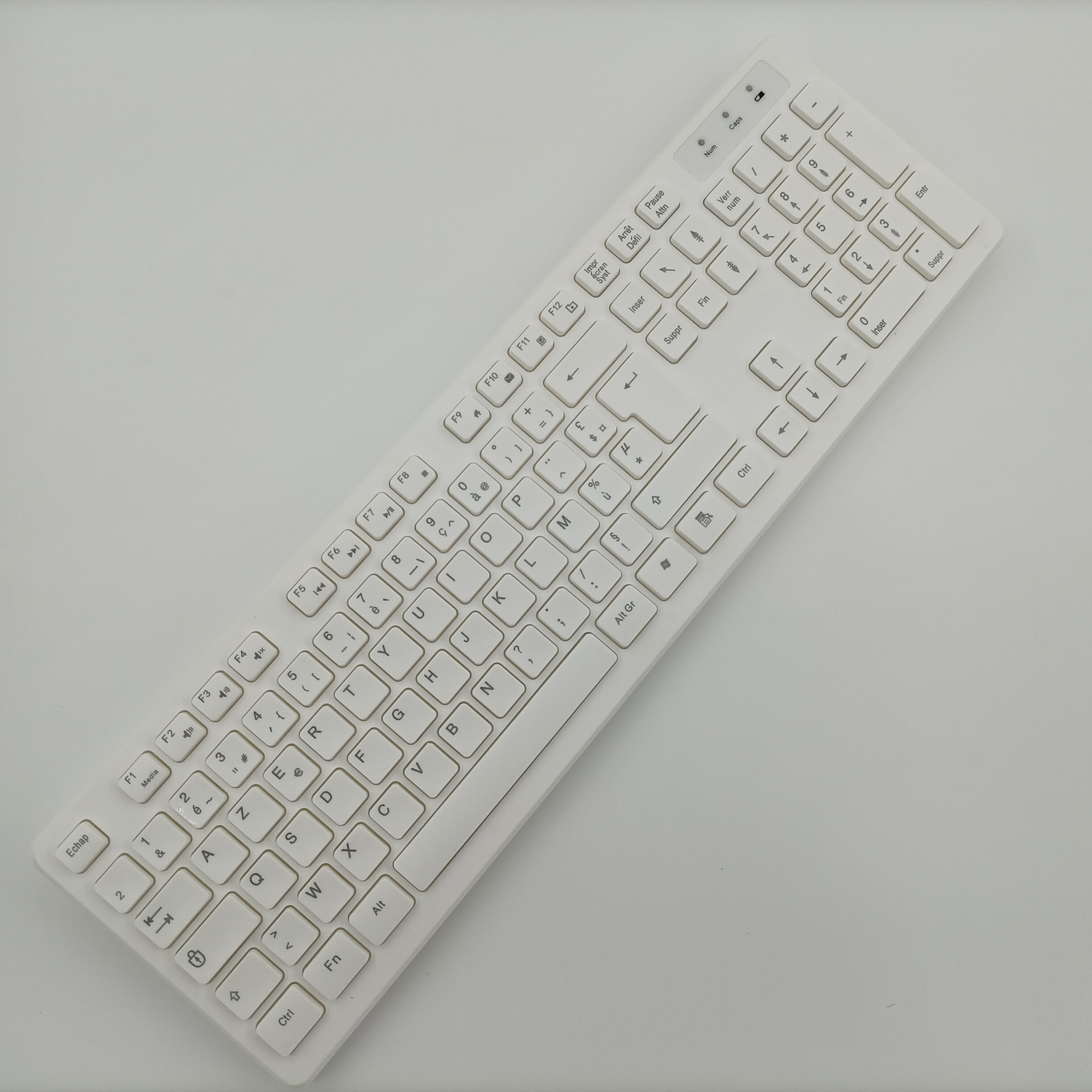 Французская белая беспроводная клавиатура