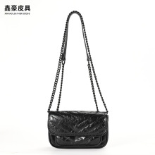 【抖音热销】杨树林niki邮差包链条流浪包油蜡皮单肩斜挎腋下女包