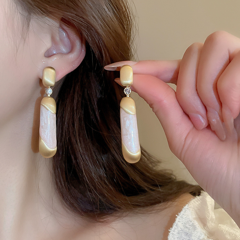 Aguja de plata Pendientes de flores dulces rosas Pendientes lindos de todo fósforo de la serie Mori Pendientes de diseño de moda de nicho al por mayor femenino