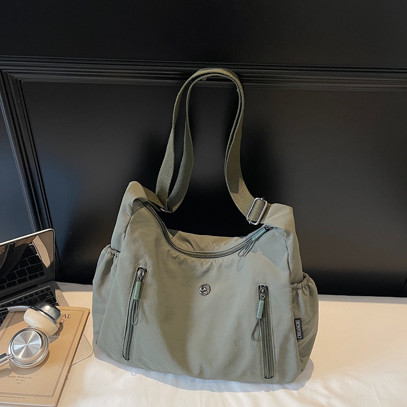 Large Capacity Women's Bag 2025 New Lightweight Commuter Crossbody Bag Multi-Pocket Waterproof Nylon Tote Bag - Thumbnail 2
