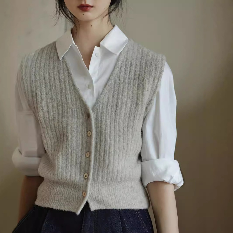 2026Aw Soft and Fluffy Looped Yarn Classic Wool Knit Vest Cardigan