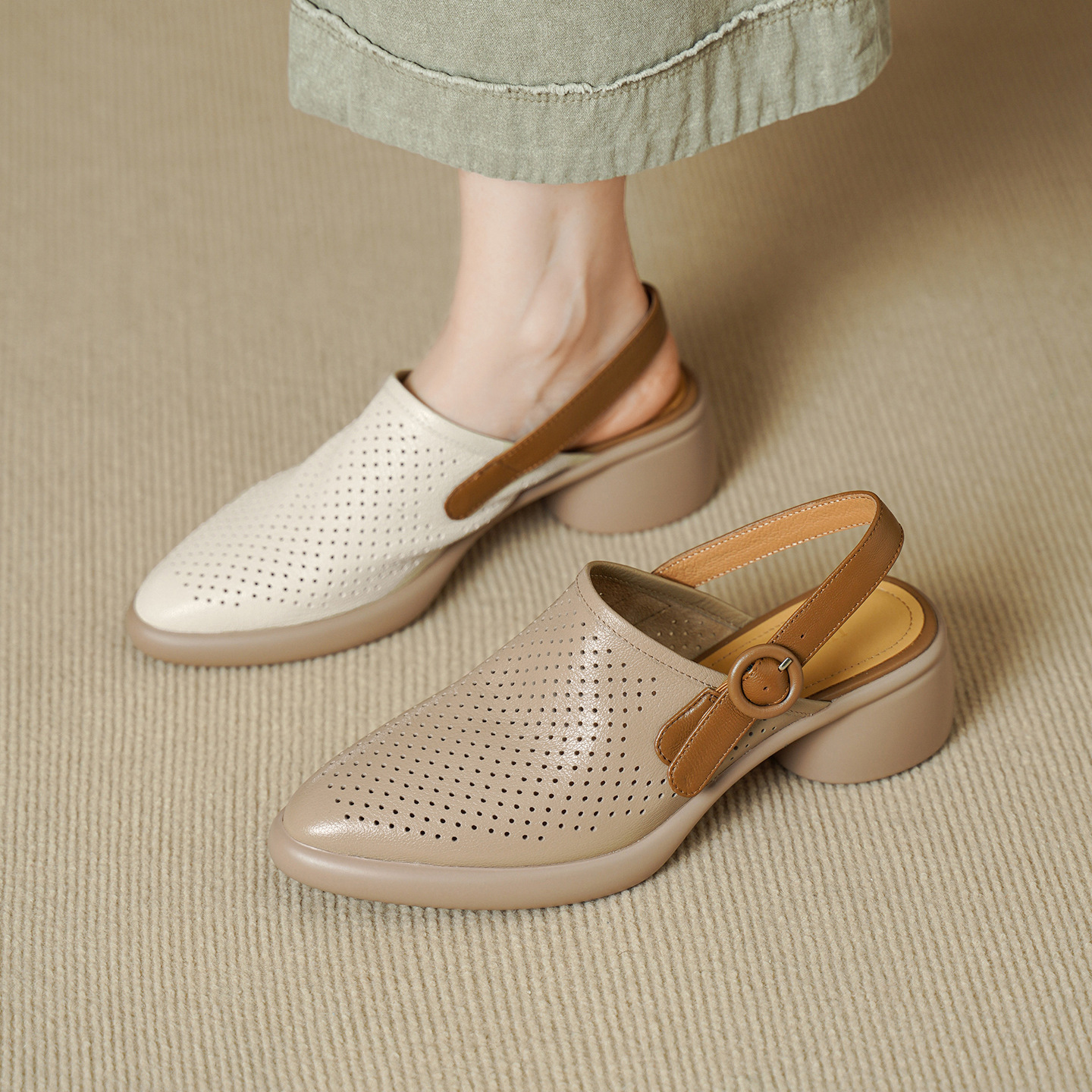 Sandal da dê nữ quai ngang mũi tròn gót vuông cao 7 cm — màu trắng ngà