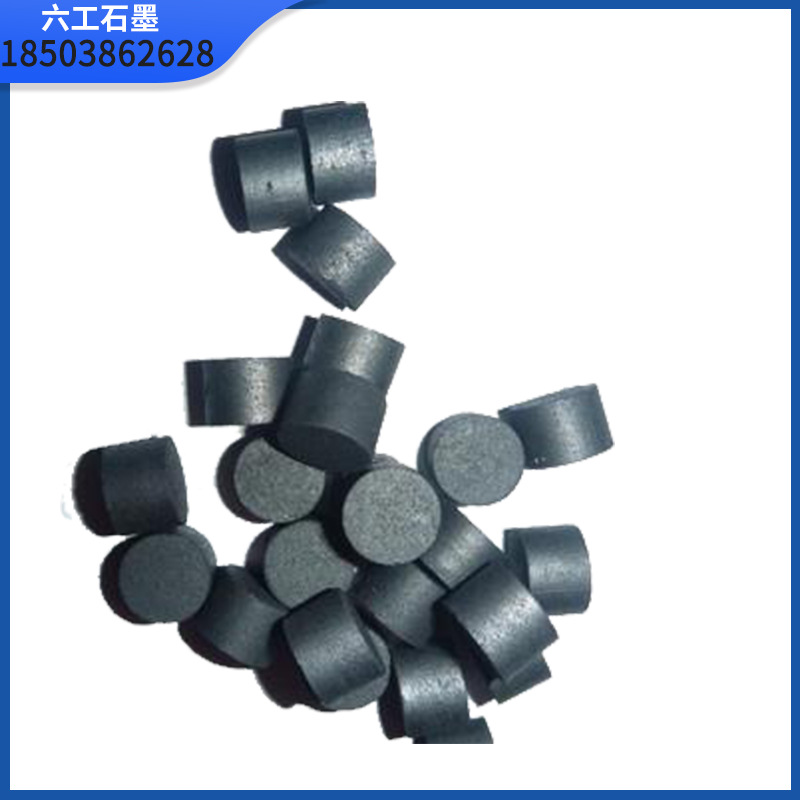 High-purity graphite column carburizer