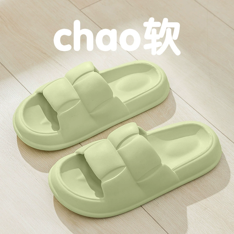 Новый премиальный топает на фекалии тапочки женский летний интерьер дома увеличен толстое дно, противоскользящие 2024 носить холодные тапочки