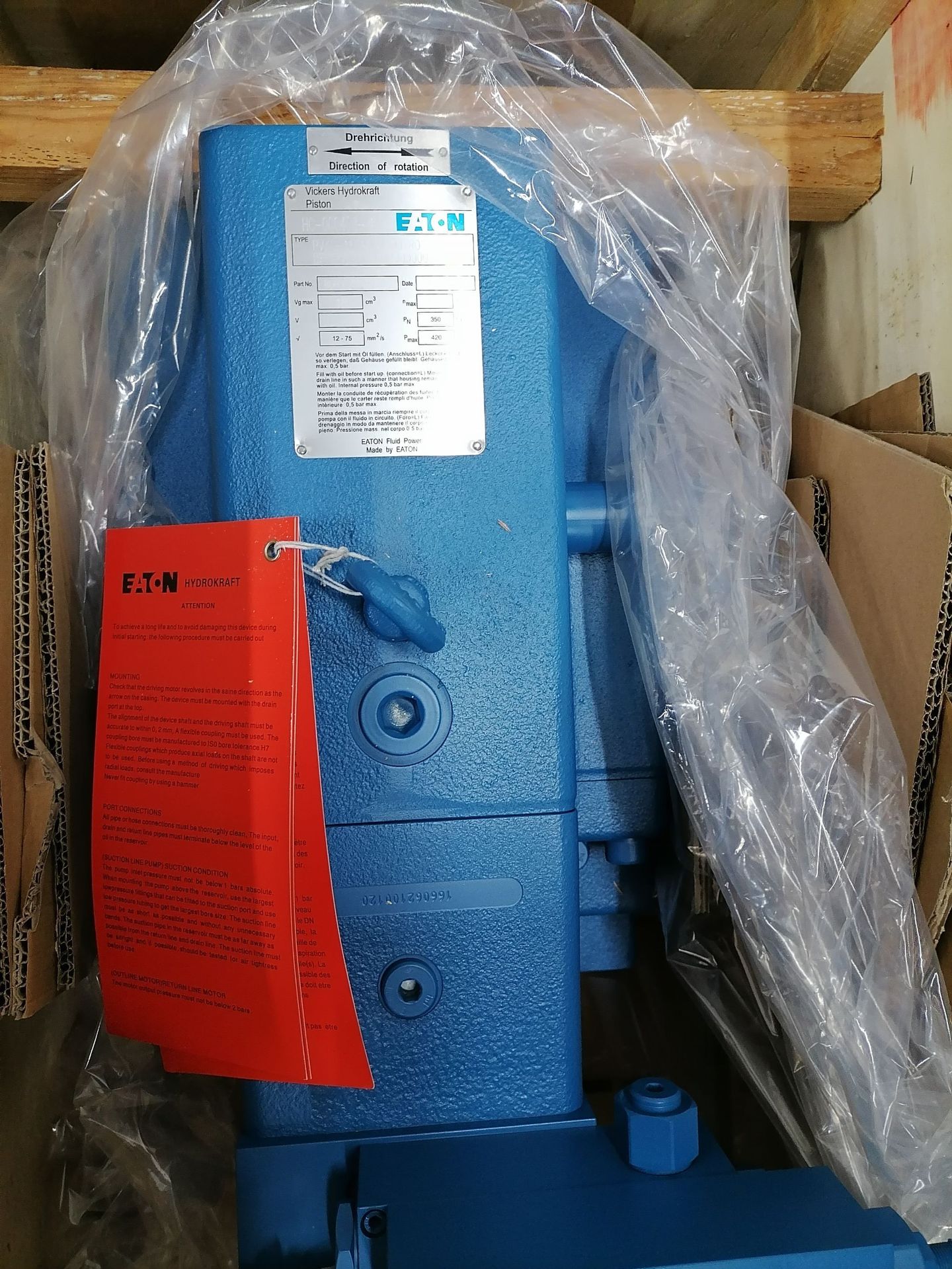 美国VICKERS威格士PVXS180-M-R-DF-0000-000 高压柱塞泵现货