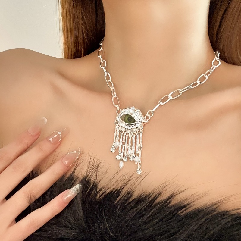 33g Weight Alloy Pendant Material Pendant Necklace Classification Alloy Chain Material Paperclip Chain Chain Type 1 Piece Quantity Vacation Classic Style Solid Color Alloy Paperclip Chain Pendant Necklaces Wholesale