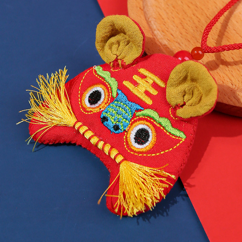 新款老虎刺繡挂件工藝品寶寶滿月百天周歲抓周禮傳統繡花老虎挂件