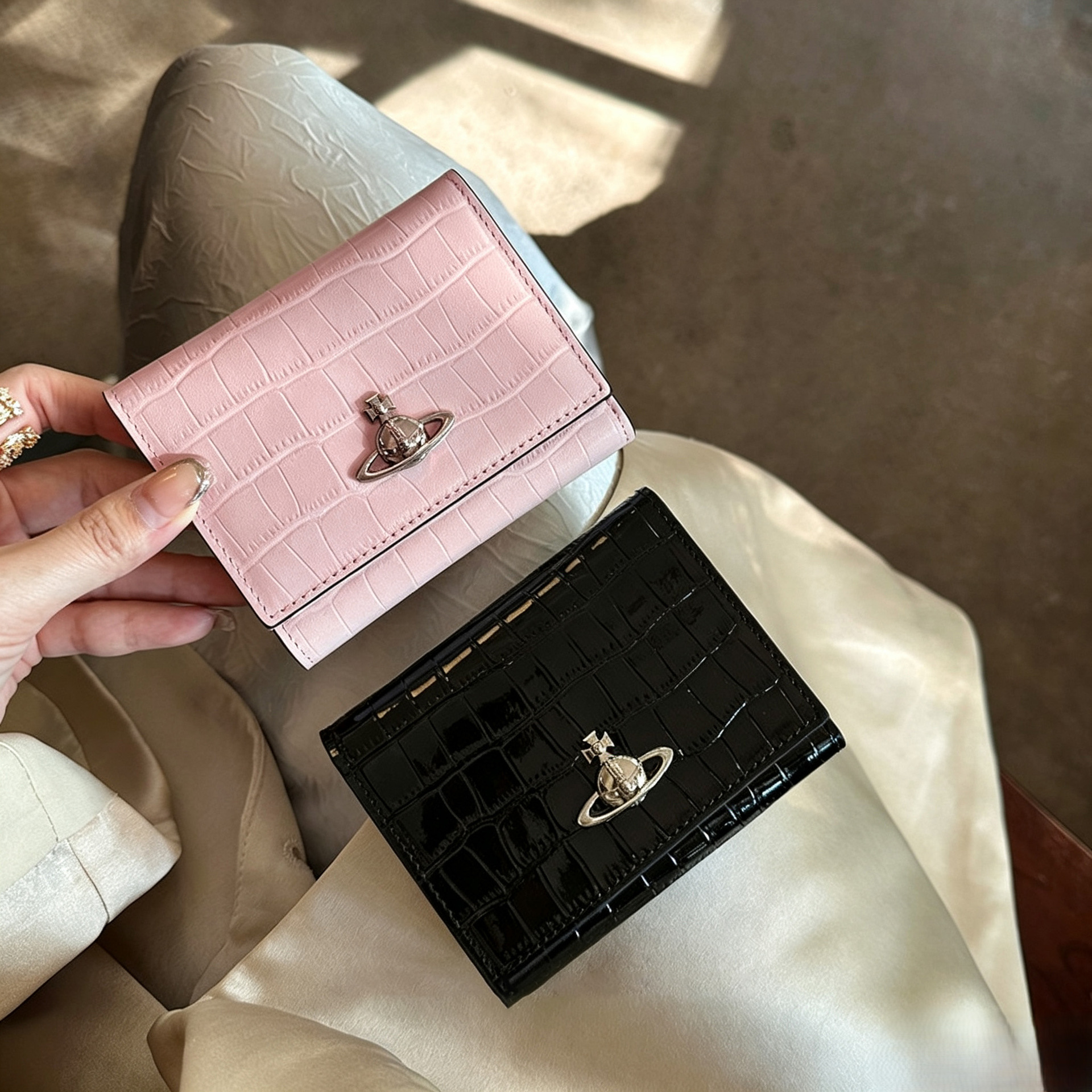 Queen Mother Xi 70% off Women's Short Wallet, Glossy Genuine Leather, 2026 New Model, Personalized, High-end, Compact, Multi-card Slot Card Holder