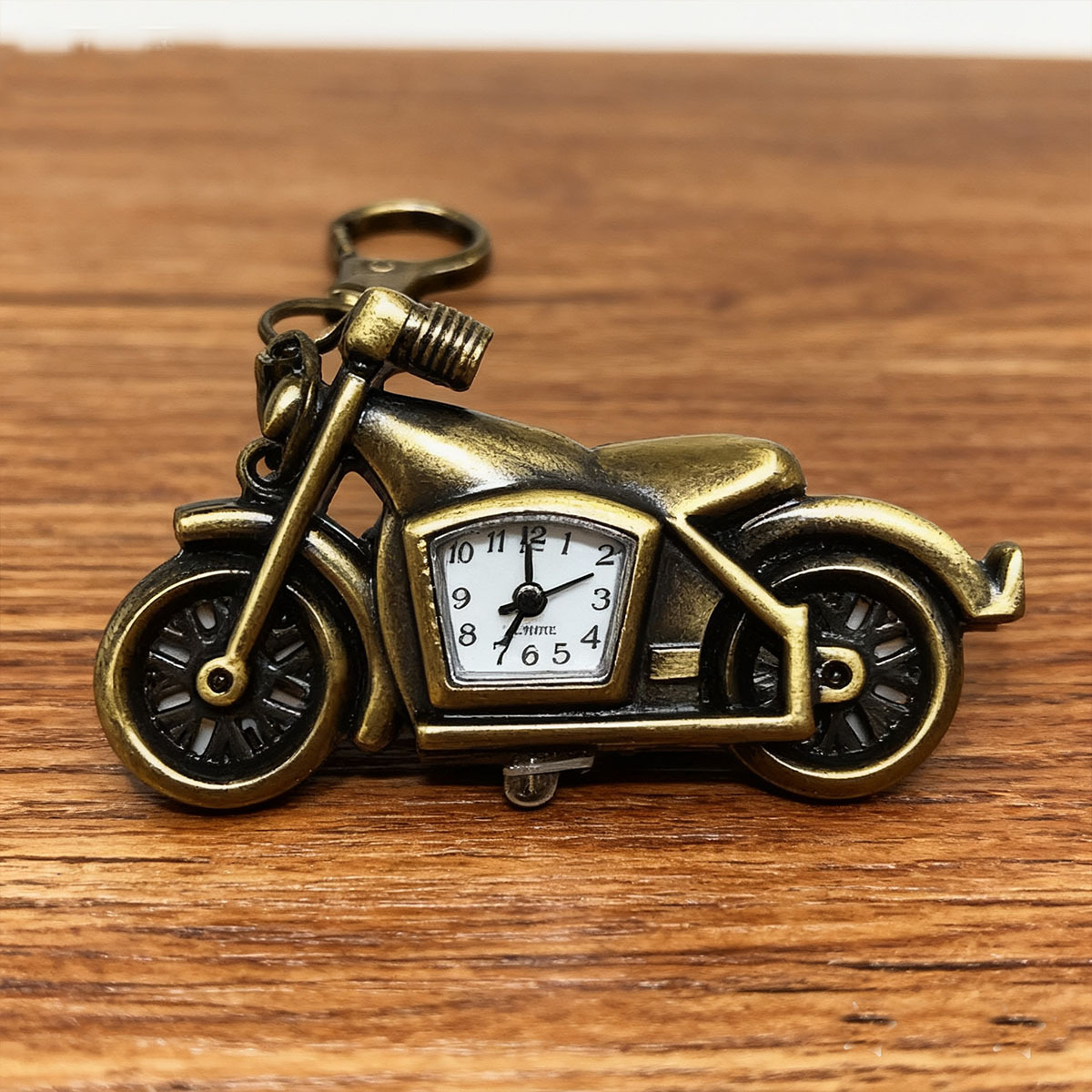 Retro Car-Shaped Pocket Watch Creative Keychain Hanging Watch Gift Cross-Border E-Commerce Exclusive Manufacturer Wholesale Quartz