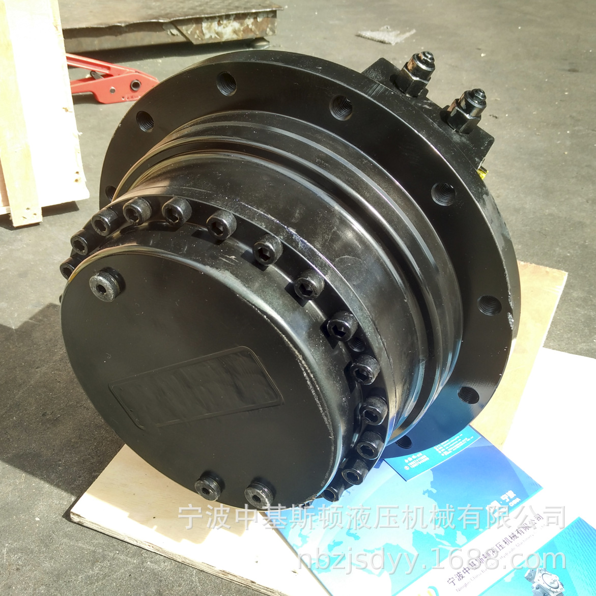 履带行走马达减速机 挖机 钻机工程机械履带底盘行走减速机