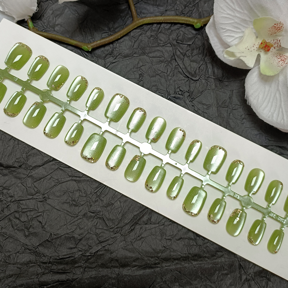 30 piezas de piezas de tiras cortas de arte de uñas, simple parche de uñas con lentejuelas doradas, armadura de vestir de ojo de gato suave hecha a mano