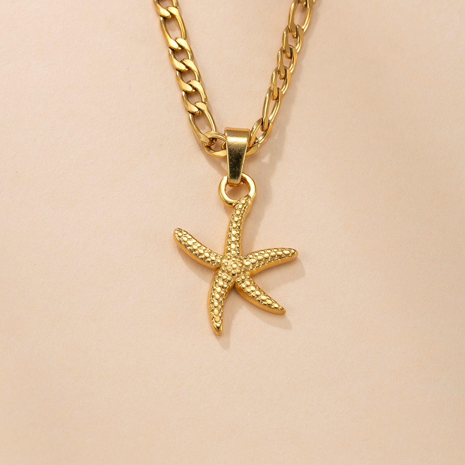 Colgante único Collar de acero inoxidable transfronterizo Estrella de mar Collar de concha Accesorios Moda chapado en oro de 18k accesorios de joyería de bricolaje