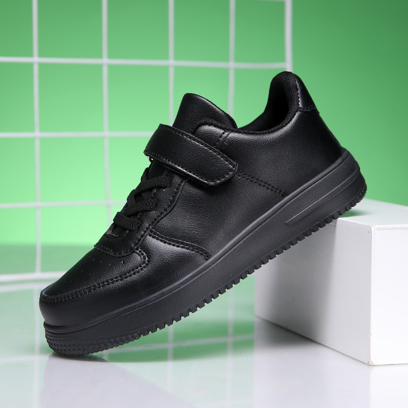 Zapatos de skate para niños estudiantes de edad media y mayor zapatos blancos transpirables impermeables zapatos de cuero nuevas niñas 2024 niños